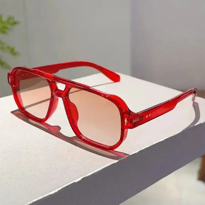 Lunettes "Retro Emerald" – Élégance Vintage & Protection Solaire&nbsp; SportsOptique