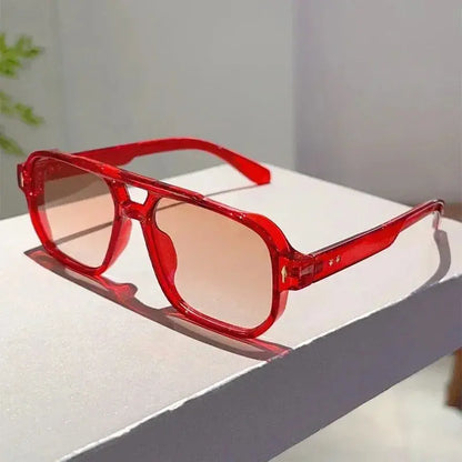 Lunettes "Retro Emerald" – Élégance Vintage & Protection Solaire&nbsp; SportsOptique
