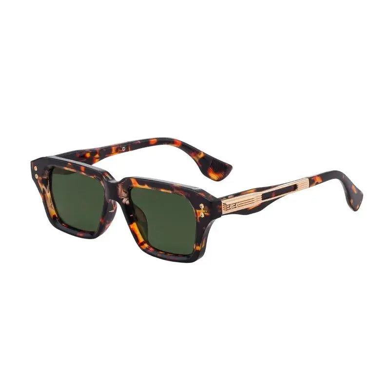 Lunettes de soleil carrées tendance 2026 pour hommes, style vintage, à rivets, pour femmes, de marque et de créateur, idéales pour la conduite. SportsOptique