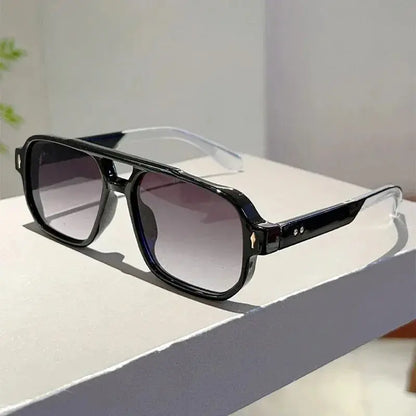 Lunettes "Retro Emerald" – Élégance Vintage & Protection Solaire&nbsp; SportsOptique