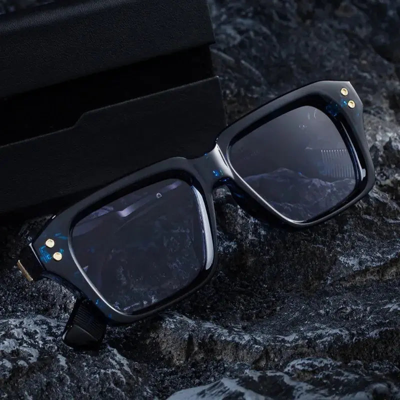 Lunettes de soleil carrées tendance 2026 pour hommes, style vintage, à rivets, pour femmes, de marque et de créateur, idéales pour la conduite. SportsOptique